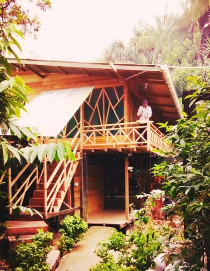 Hotel Lomas Del Paiyue Puerto Nariño Buitenkant foto
